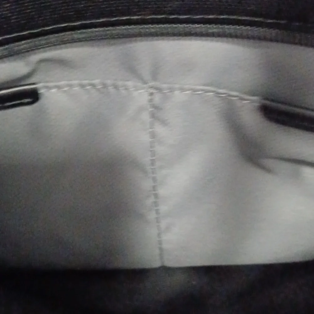 TUMI Alpha ll compact Large screen laptop Briefcase black
